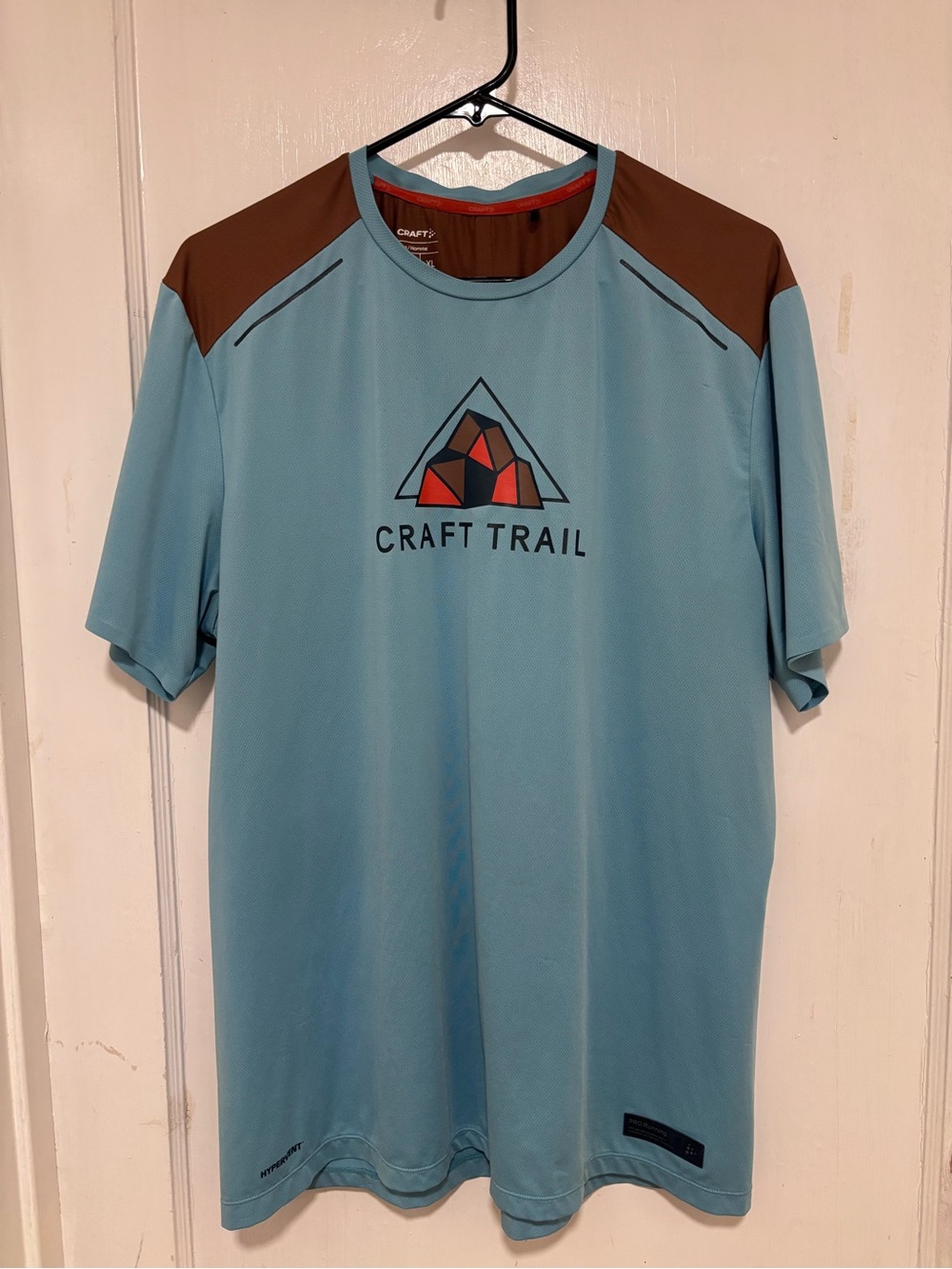 Craft Trail Short Sleeve Tee - Light Blue with Brown Accents
